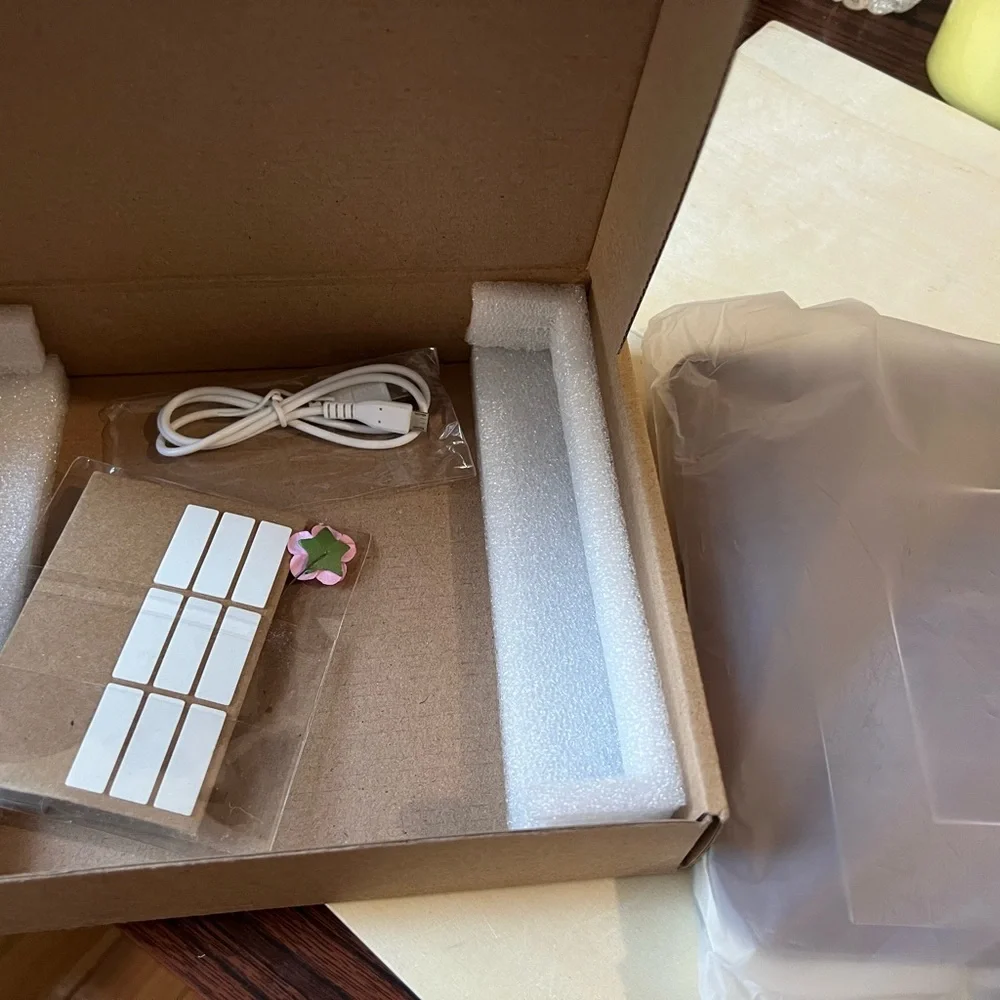 LED book lamp - Picture 3 of 8